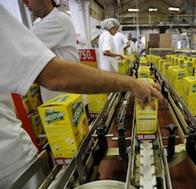 Nestlé prepara contratação de 20 mil