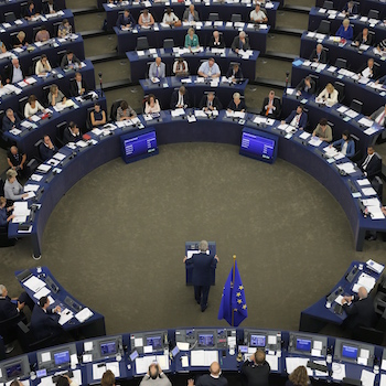 Comissão Europeia contrata 200 especialistas